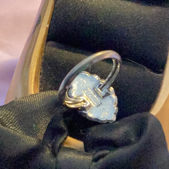 Ring - Picture 3 of 3